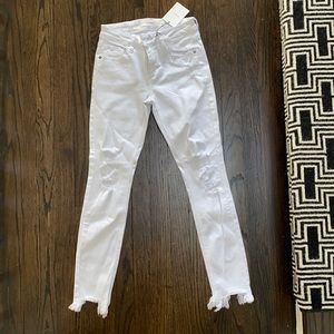 Hidden NWT Amelia skinny jeans white size 24